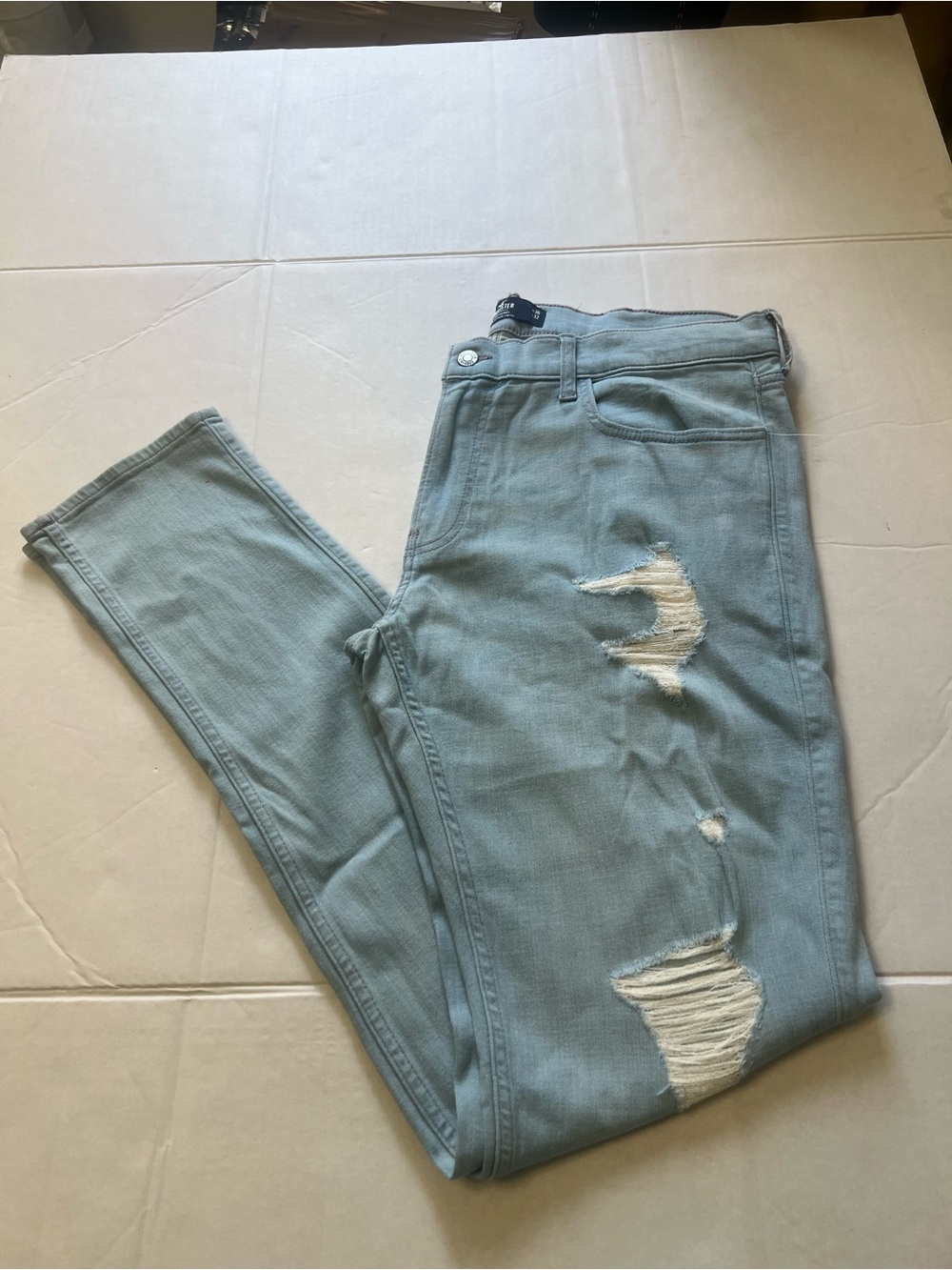 Hollister Men's skinny Ripped Jeans — Light Blue